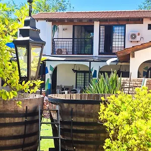 Fuxia House Hostel Mendoza